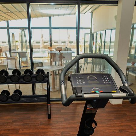 モーベンピック ホテル スファックス エクステリア 写真 The gym at the hotel