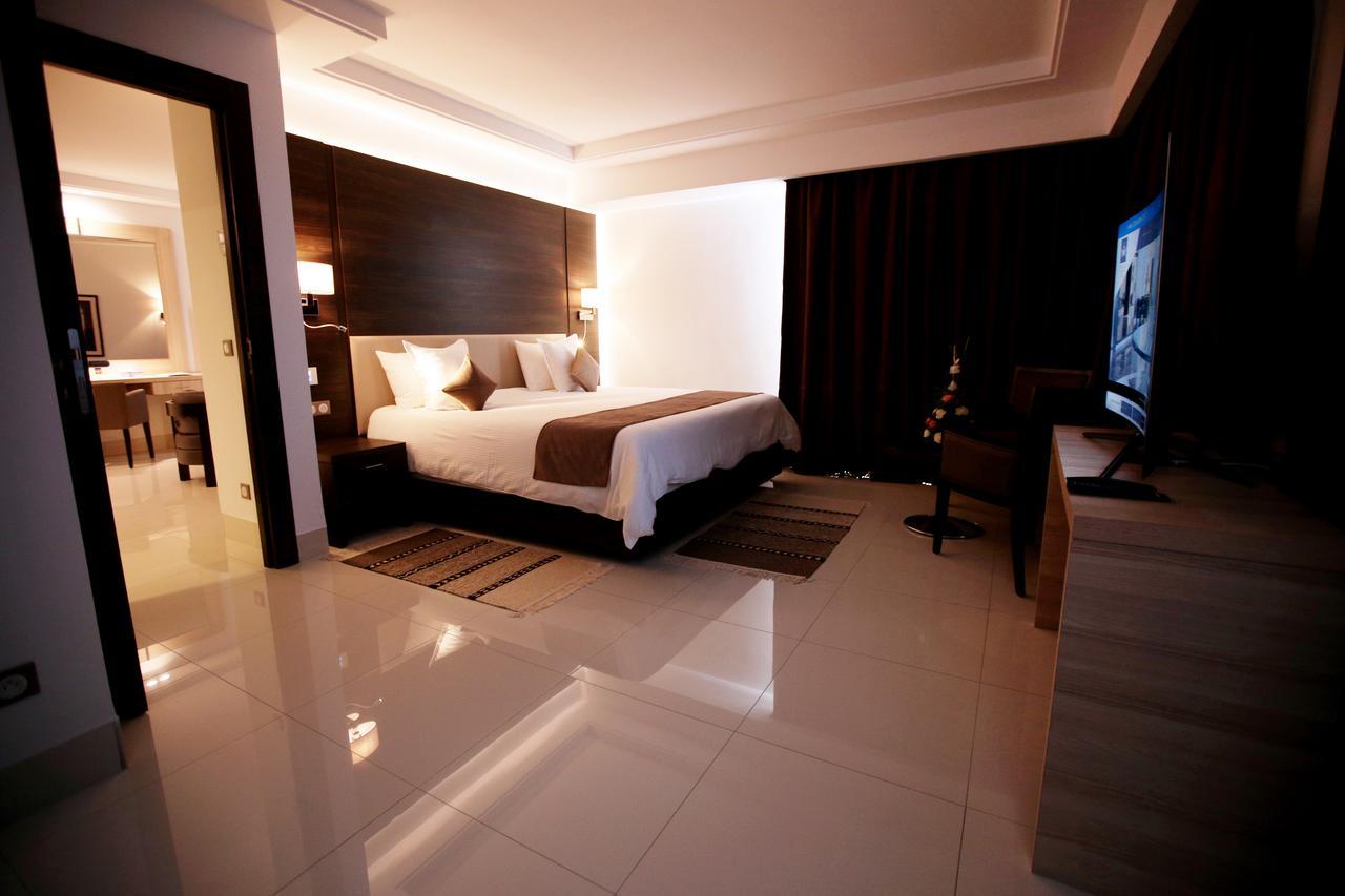 モーベンピック ホテル スファックス エクステリア 写真 A bedroom at the hotel